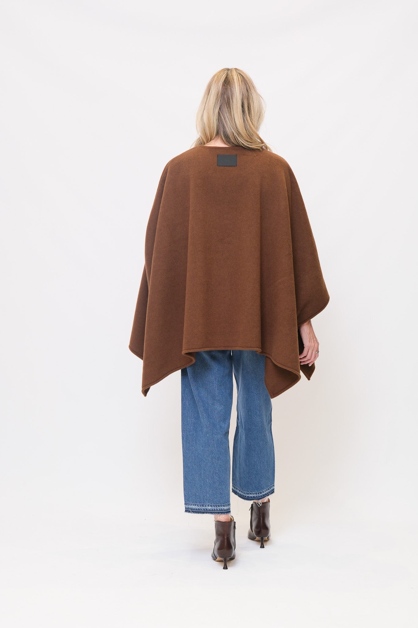 Mila Poncho