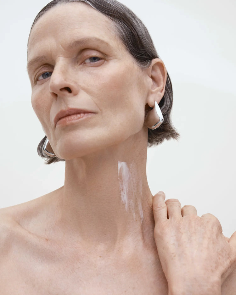 The SCULPT Neck + Décolleté Concentrate